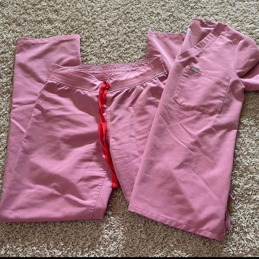 XS chalk pink figs set